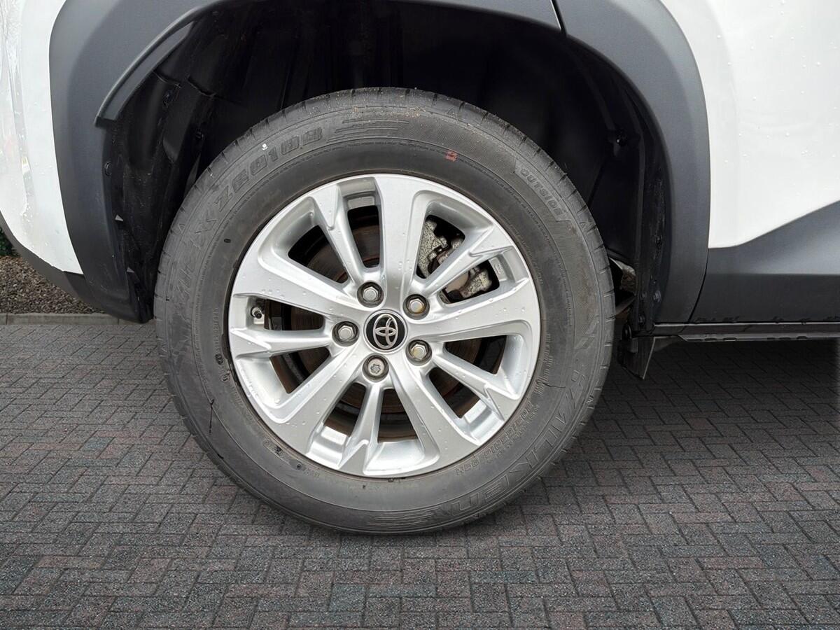 Used Toyota Yaris 2024 for sale - 77372478: Photo 6