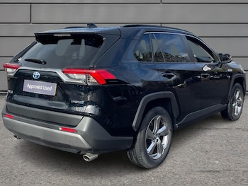 Used Toyota RAV4 2021 for sale - 76514407: Photo