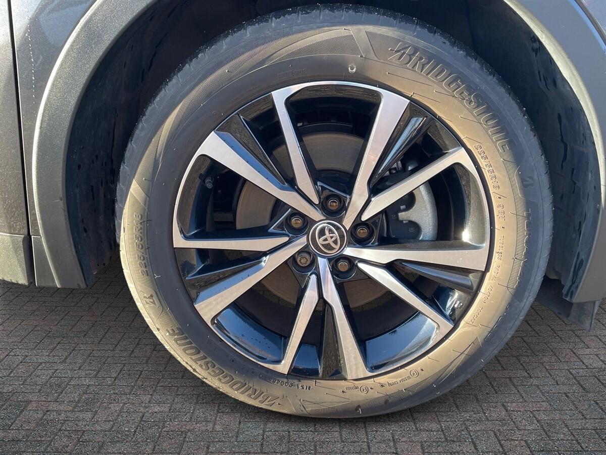 Used Toyota C-HR 2024 for sale - 76703552: Photo 6