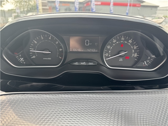 Used Peugeot 208 2017 for sale - 76110972: Photo 11