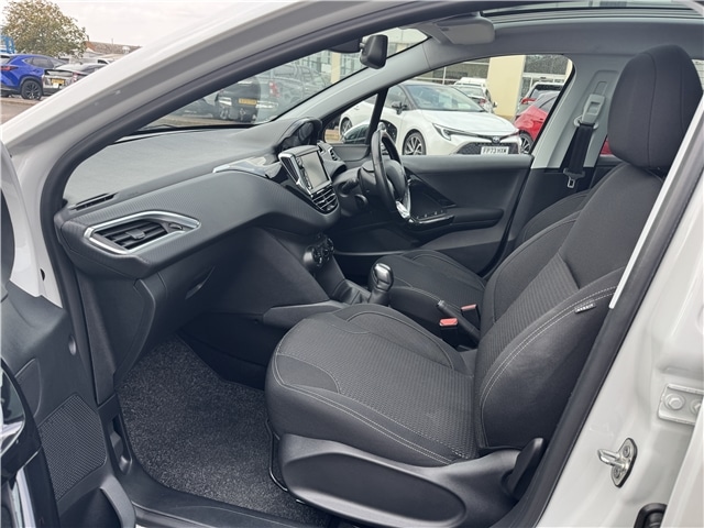 Used Peugeot 208 2017 for sale - 76110972: Photo 19