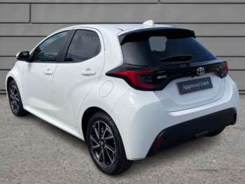 Used Toyota Yaris 2023 for sale - 75201061: Photo