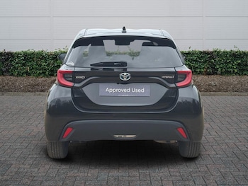 Used Toyota Yaris 2021 for sale - 78186467: Photo