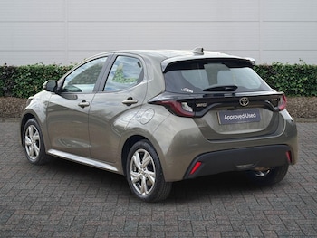 Used Toyota Yaris 2025 for sale - 77994847: Photo