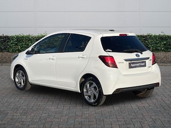 Used Toyota Yaris 2017 for sale - 77725024: Photo