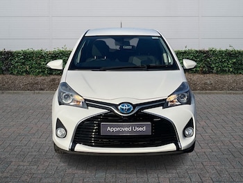 Used Toyota Yaris 2017 for sale - 77725024: Photo