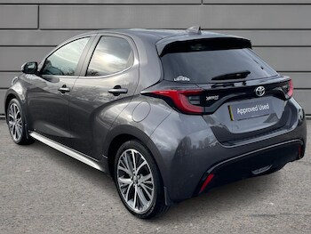 Used Toyota Yaris 2023 for sale - 76400317: Photo