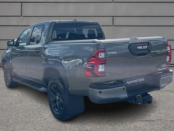 Used Toyota Hilux 2025 for sale - 76837610: Photo