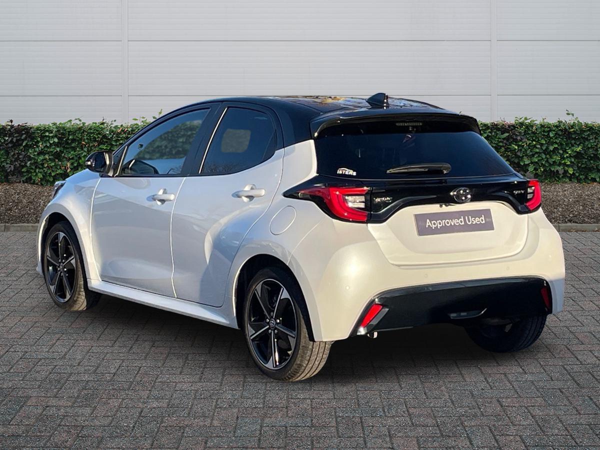 Used Toyota Yaris 2024 for sale - 77177114: Photo 2