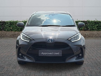 Used Toyota Yaris 2023 for sale - 79203418: Photo
