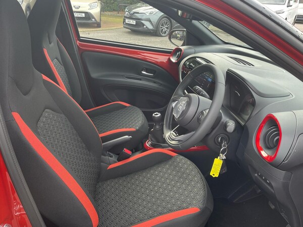 Used Toyota Aygo X 2025 for sale - 76111723: Photo 11