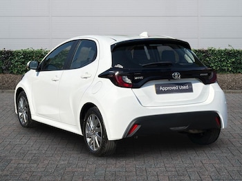 Used Toyota Yaris 2023 for sale - 79094545: Photo