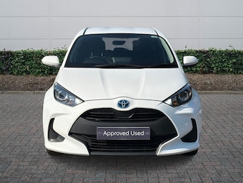 Used Toyota Yaris 2023 for sale - 79094545: Photo