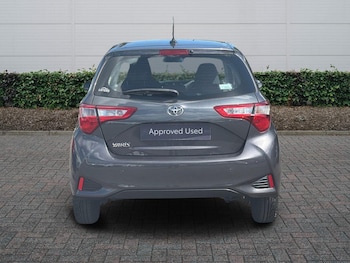 Used Toyota Yaris 2019 for sale - 78856003: Photo