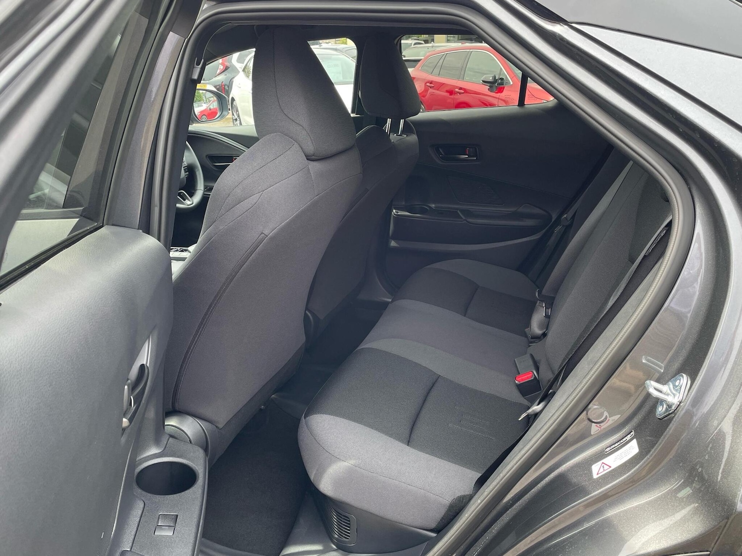 Used Toyota C-HR 2024 for sale - 76110909: Photo 12