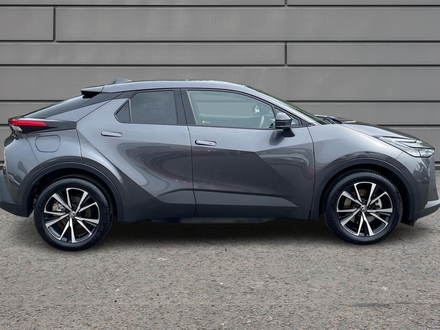 Used Toyota C-HR 2024 for sale - 76110909: Photo 16