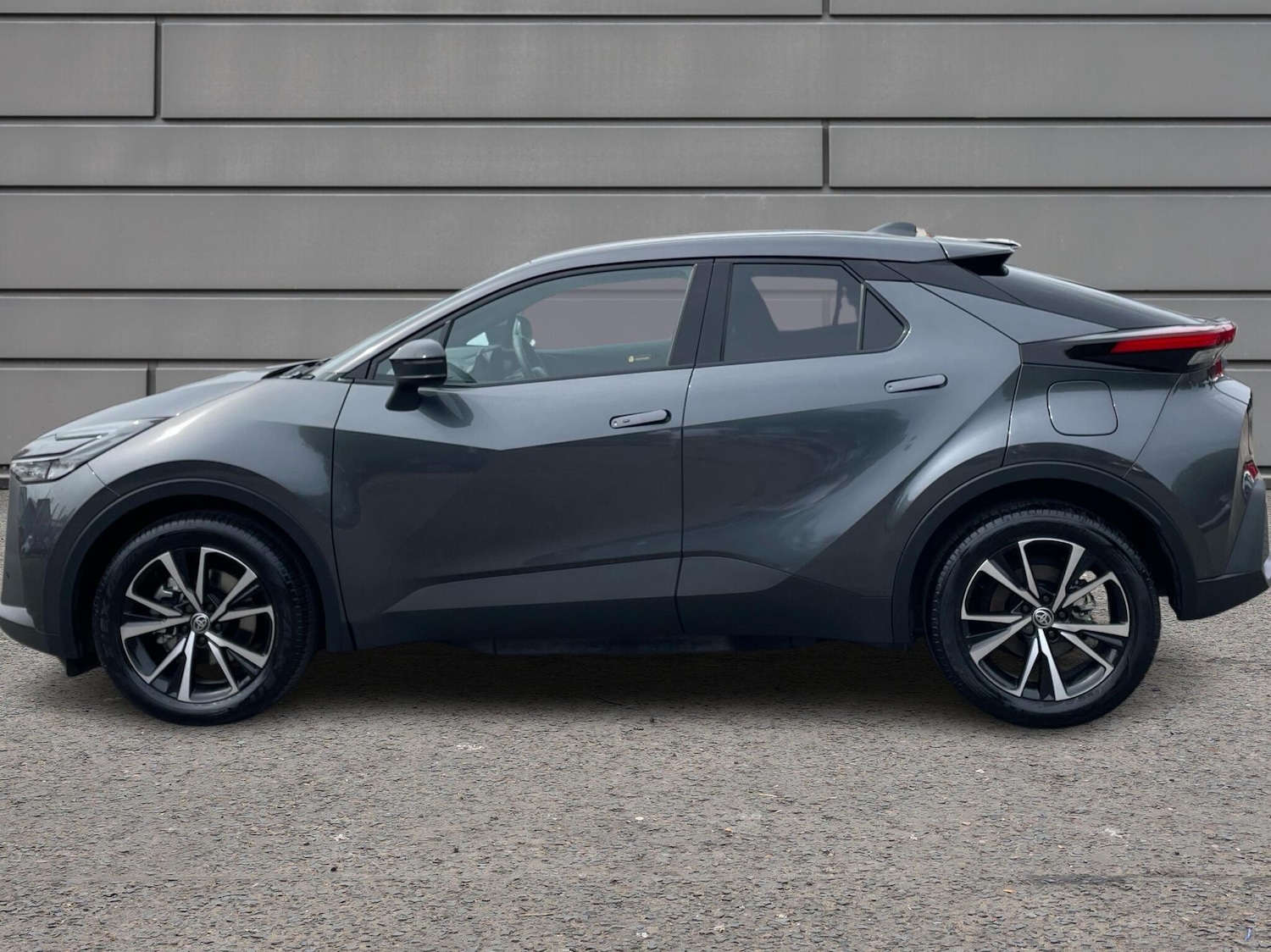 Used Toyota C-HR 2024 for sale - 76110909: Photo 17