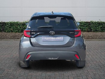 Used Toyota Yaris 2024 for sale - 79170588: Photo