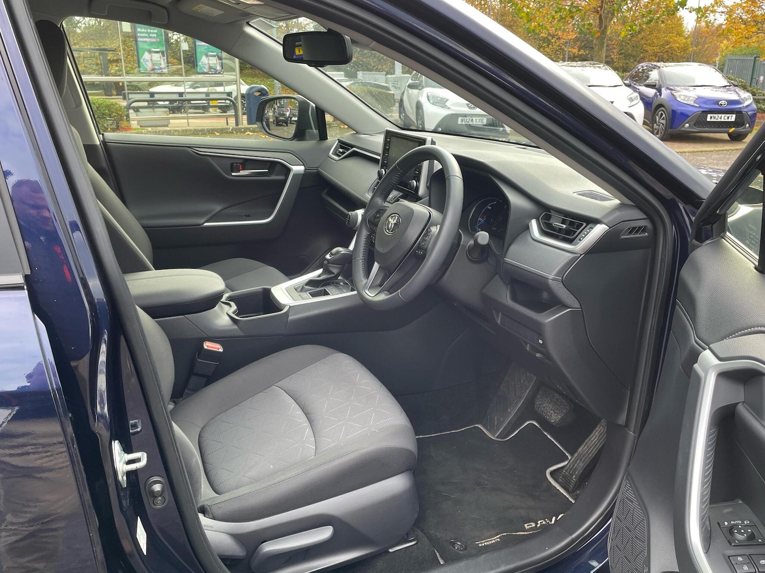 Used Toyota RAV4 2022 for sale - 76800718: Photo 11