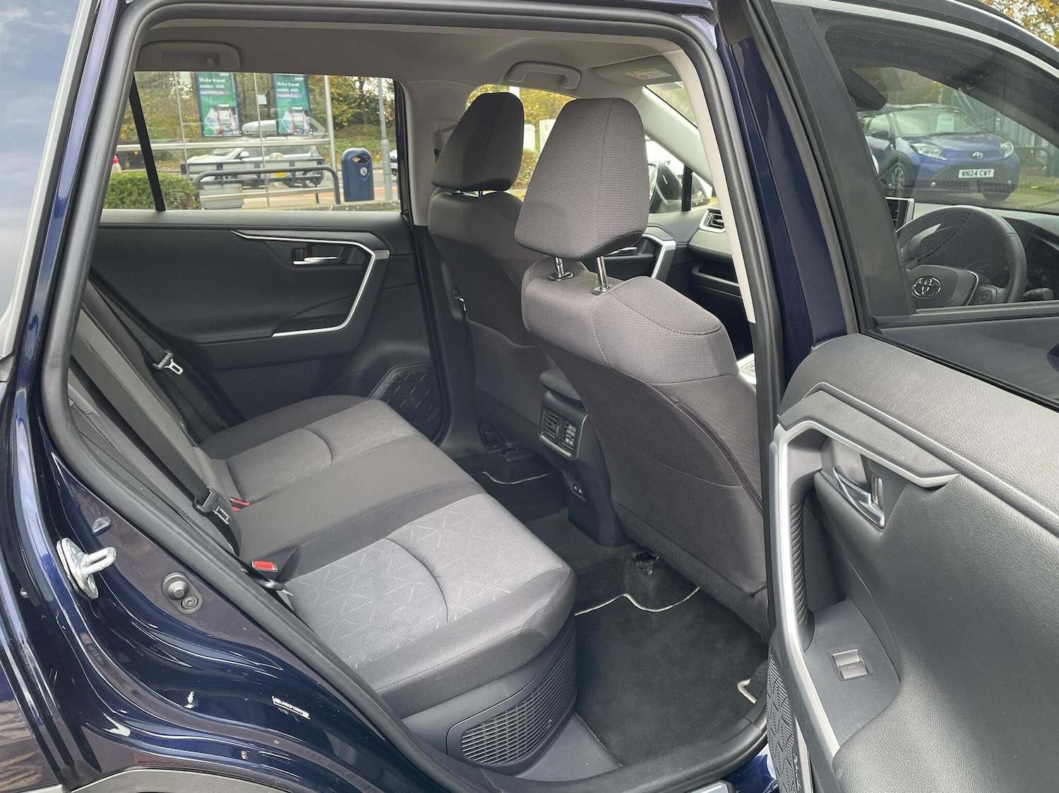 Used Toyota RAV4 2022 for sale - 76800718: Photo 13