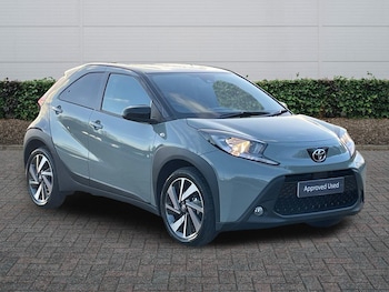 2025 (75) - 1.0 VVT-i Edge 5dr