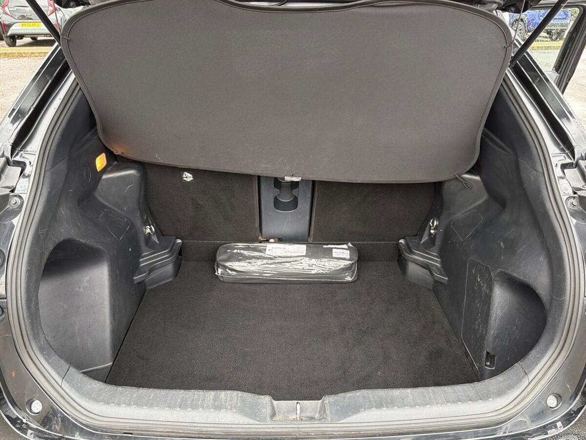 Used Toyota Yaris Cross 2022 for sale - 76888368: Photo 10