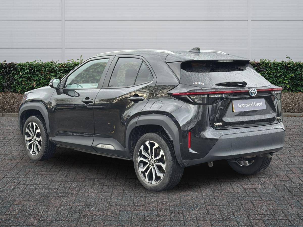 Used Toyota Yaris Cross 2022 for sale - 76888368: Photo 2