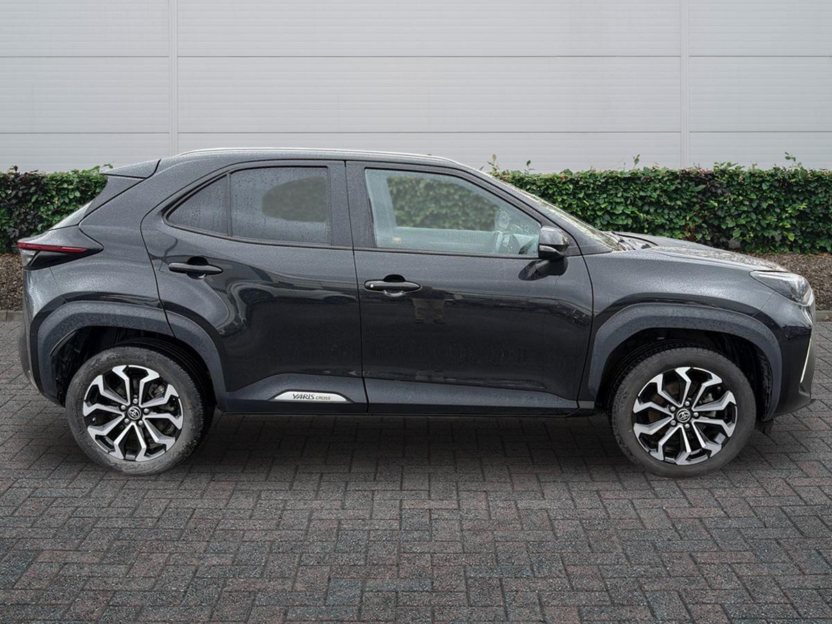 Used Toyota Yaris Cross 2022 for sale - 76888368: Photo 5