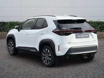 Used Toyota Yaris 2024 for sale - 77770669: Photo