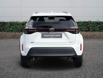 Used Toyota Yaris 2024 for sale - 77770669: Photo