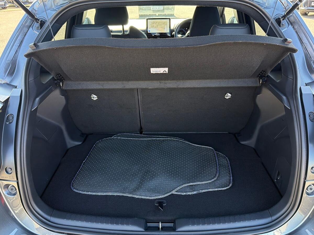 Used Toyota Yaris 2025 for sale - 77926866: Photo 10