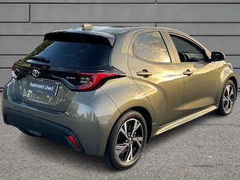 Used Toyota Yaris 2025 for sale - 76111182: Photo