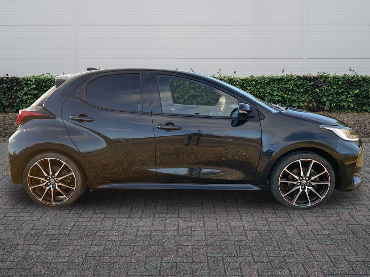 Used Toyota Yaris 2023 for sale - 77013645: Photo 5