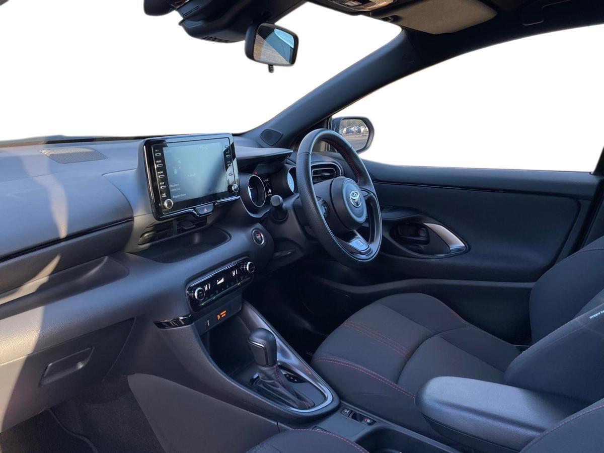 Used Toyota Yaris 2023 for sale - 77013645: Photo 7