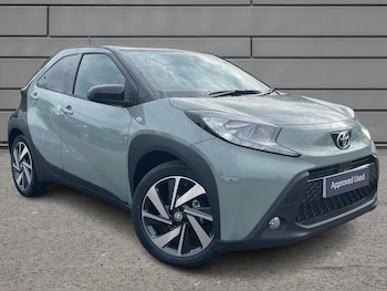 2025 (75) - 1.0 VVT-i Edge 5dr