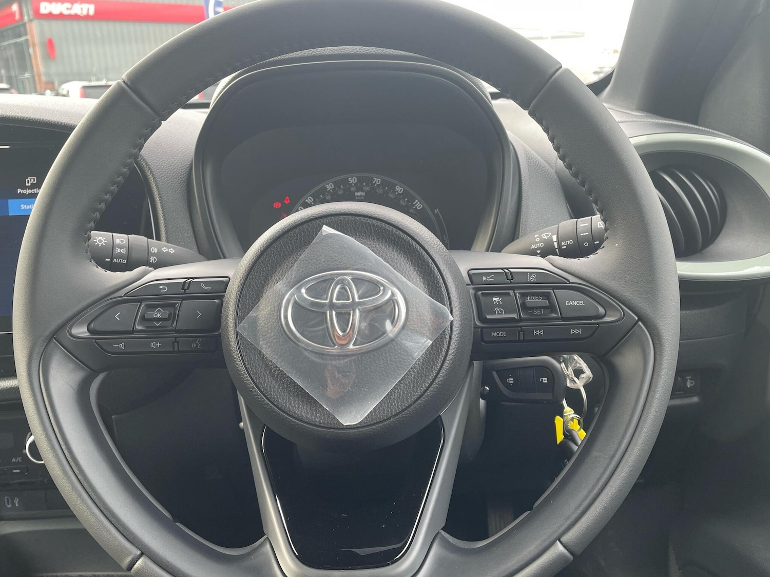 Used Toyota Aygo X 2025 for sale - 76730605: Photo 8