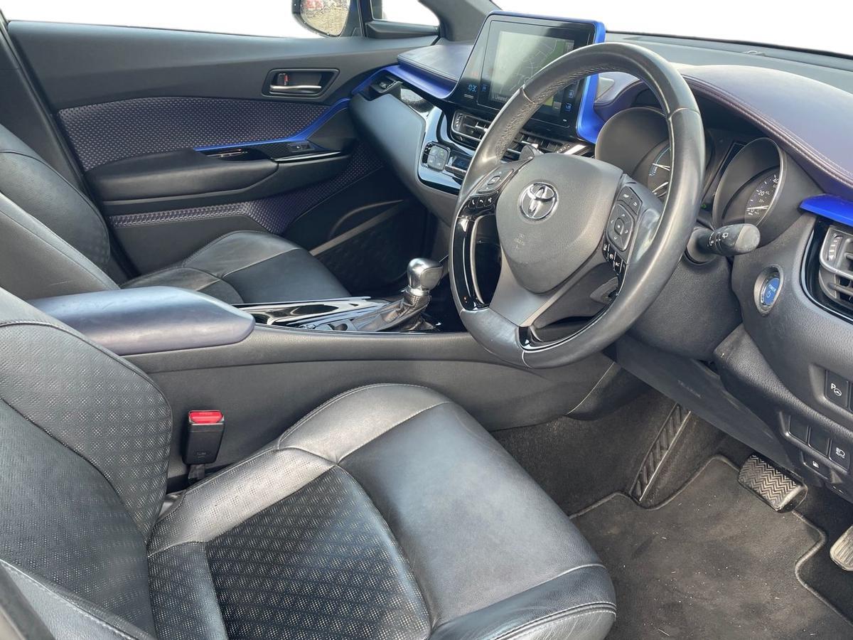 Used Toyota C-HR 2018 for sale - 77809703: Photo 12