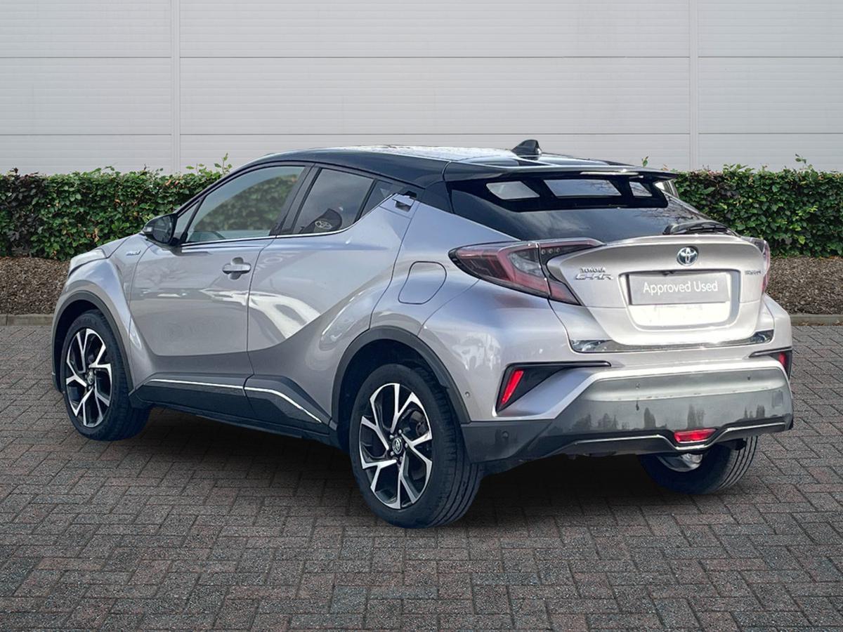 Used Toyota C-HR 2018 for sale - 77809703: Photo 2
