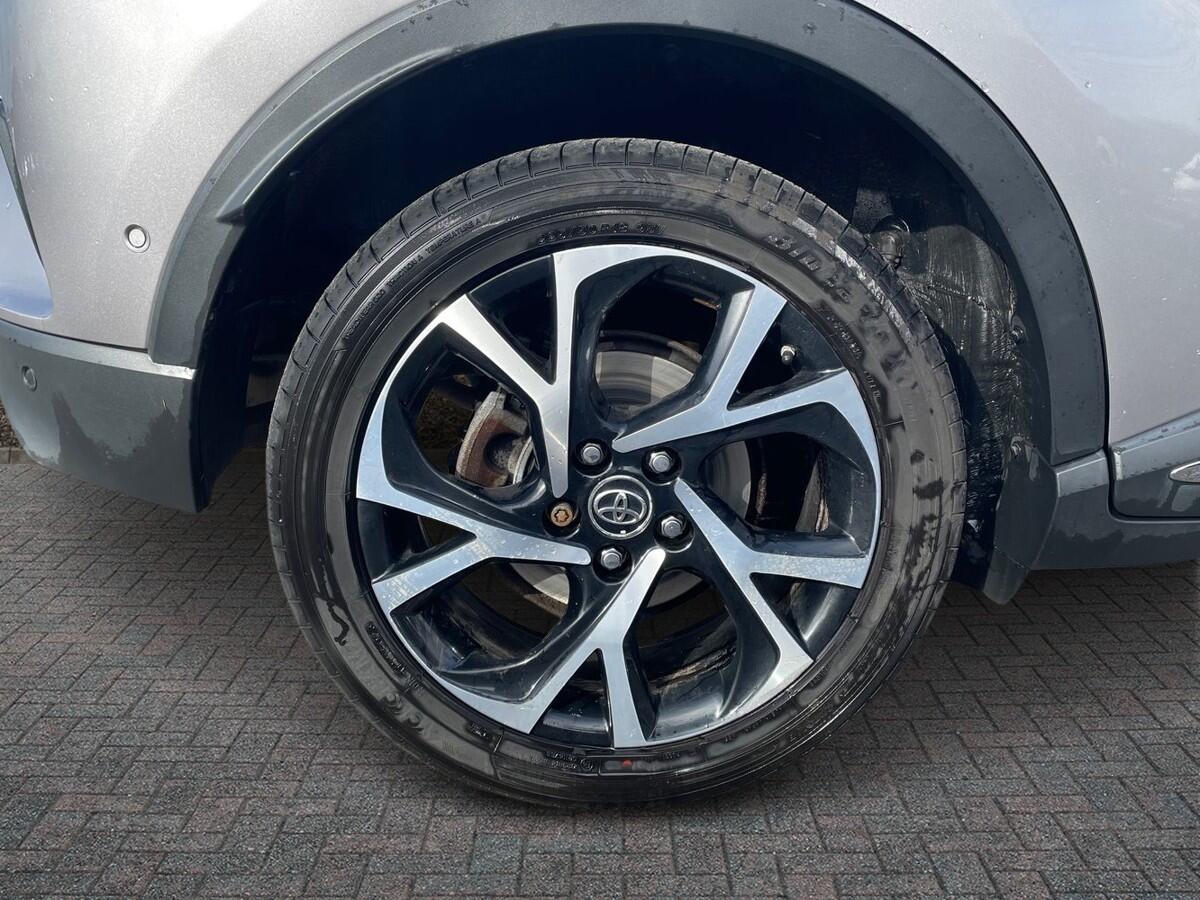 Used Toyota C-HR 2018 for sale - 77809703: Photo 6