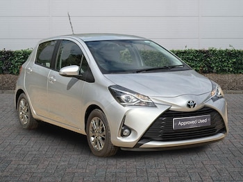 Used Toyota Yaris 2018 for sale - 79413809: Photo
