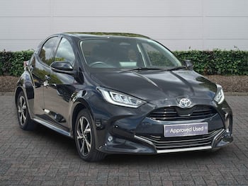 Used Toyota Yaris 2024 for sale - 79751914: Photo