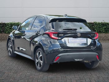 Used Toyota Yaris 2024 for sale - 79751914: Photo
