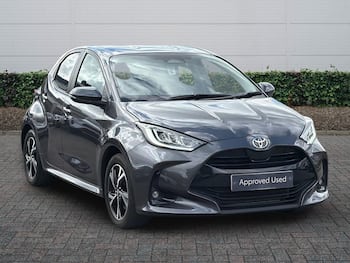 Used Toyota Yaris 2024 for sale - 79768179: Photo