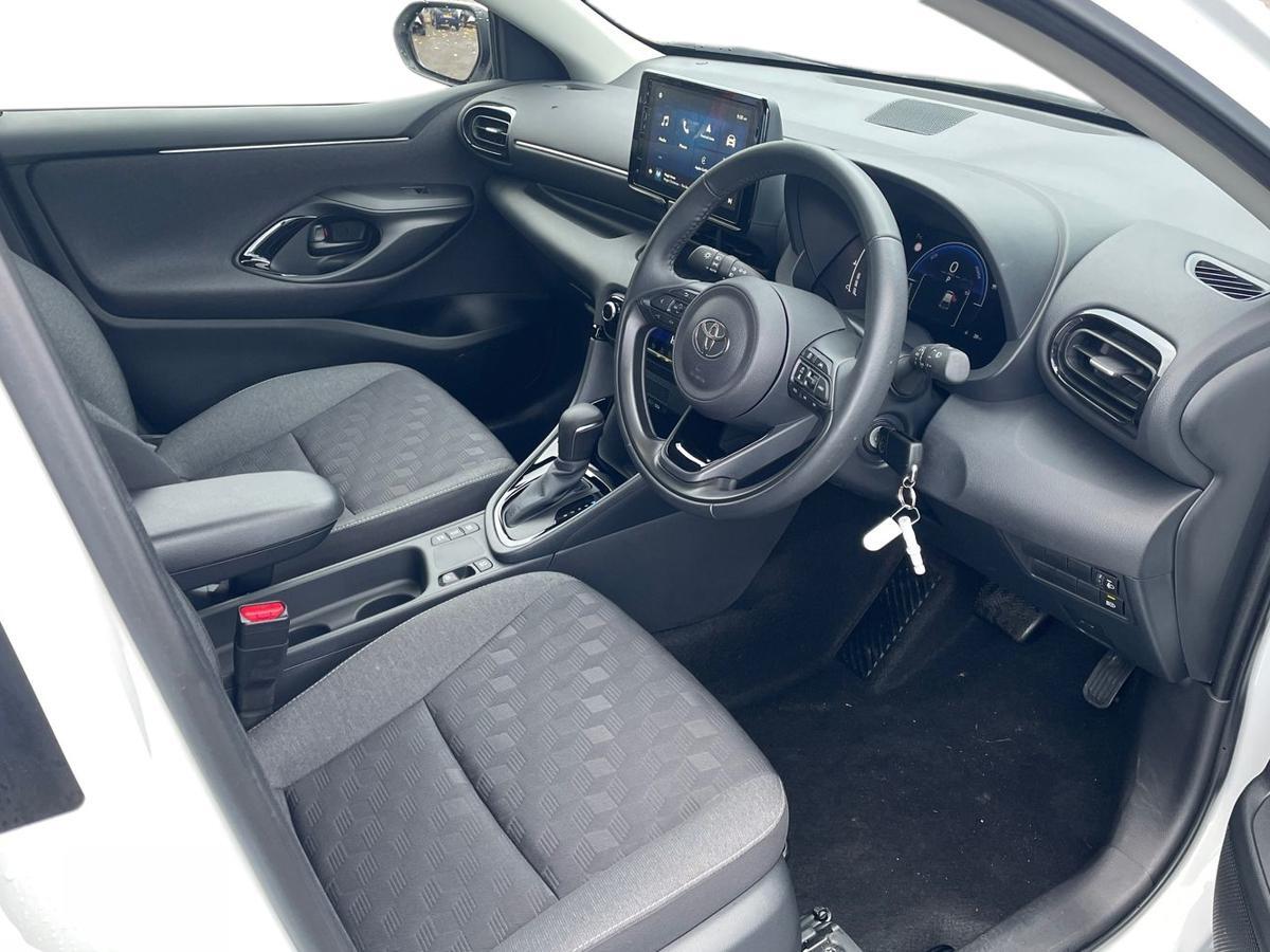 Used Toyota Yaris 2024 for sale - 76730805: Photo 12