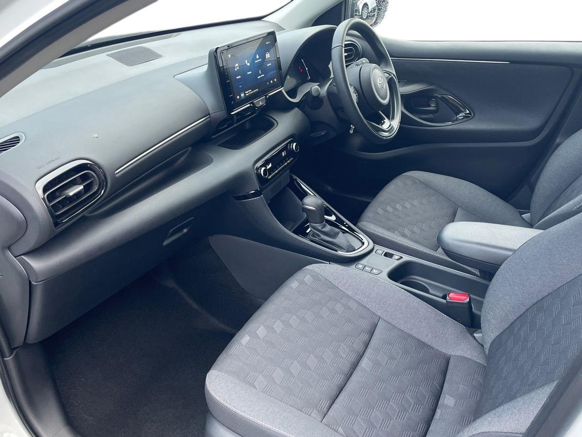 Used Toyota Yaris 2024 for sale - 76730805: Photo 7