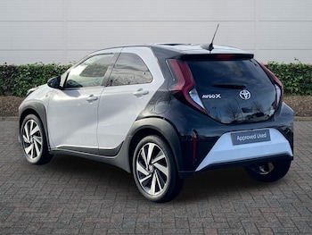 Used Toyota Aygo X 2023 for sale - 77176769: Photo