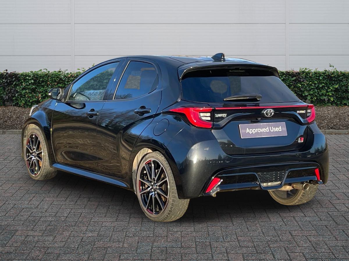 Used Toyota Yaris 2023 for sale - 77177273: Photo 2