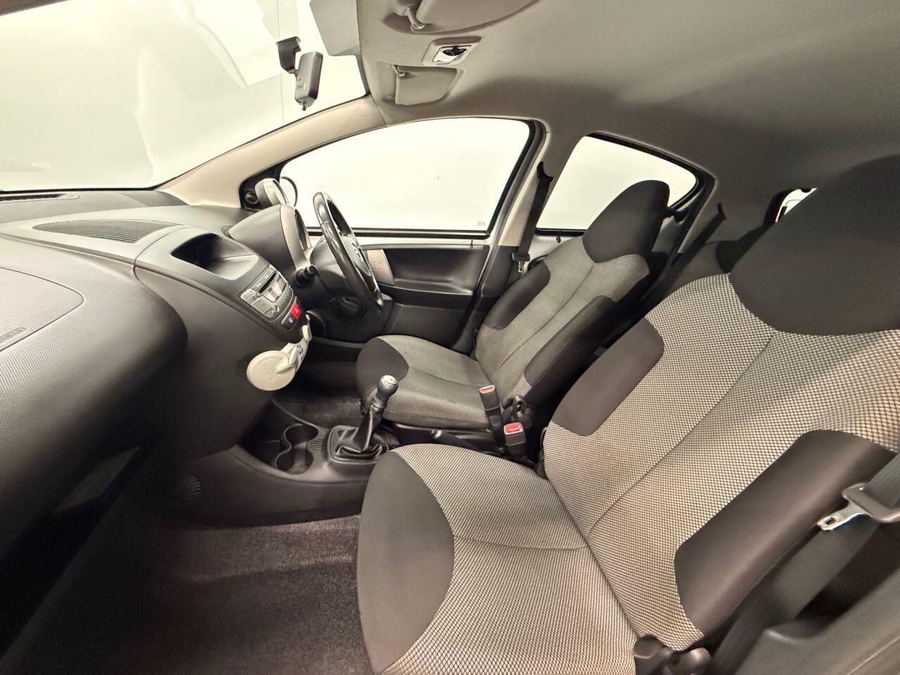 Used Toyota AYGO 2014 for sale - 76926999: Photo 18