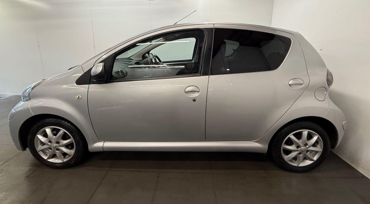 Used Toyota AYGO 2014 for sale - 76926999: Photo 8