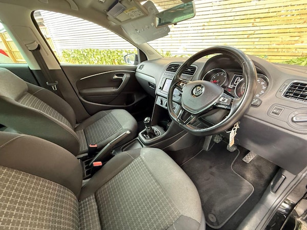 Used Volkswagen Polo 2016 for sale - 76175515: Photo 15